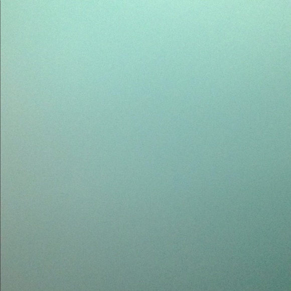 Meet your Posher, Melissa - Picture 1 of 1